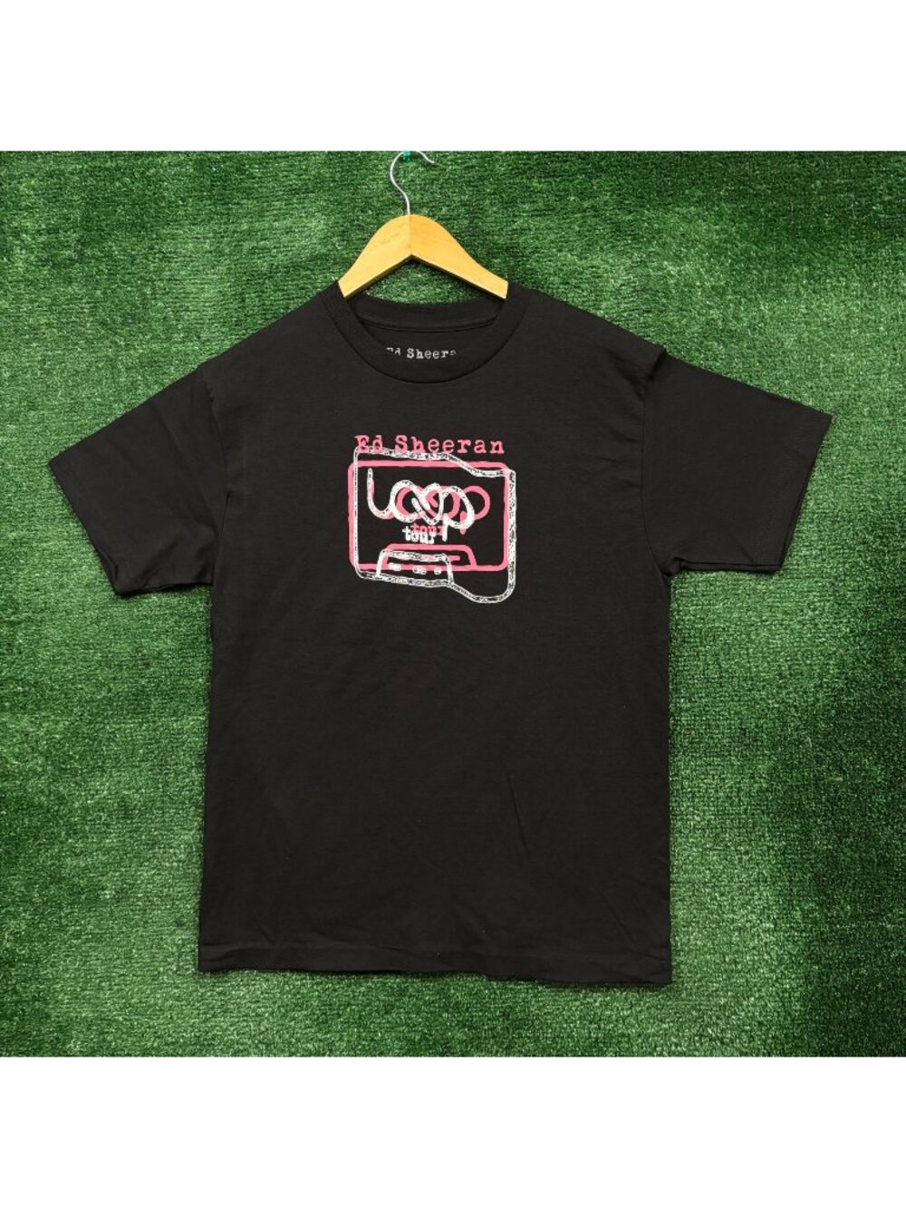 Ed Sheeran Cassette Loop Tour Show Dates T-Shirt Size Medium